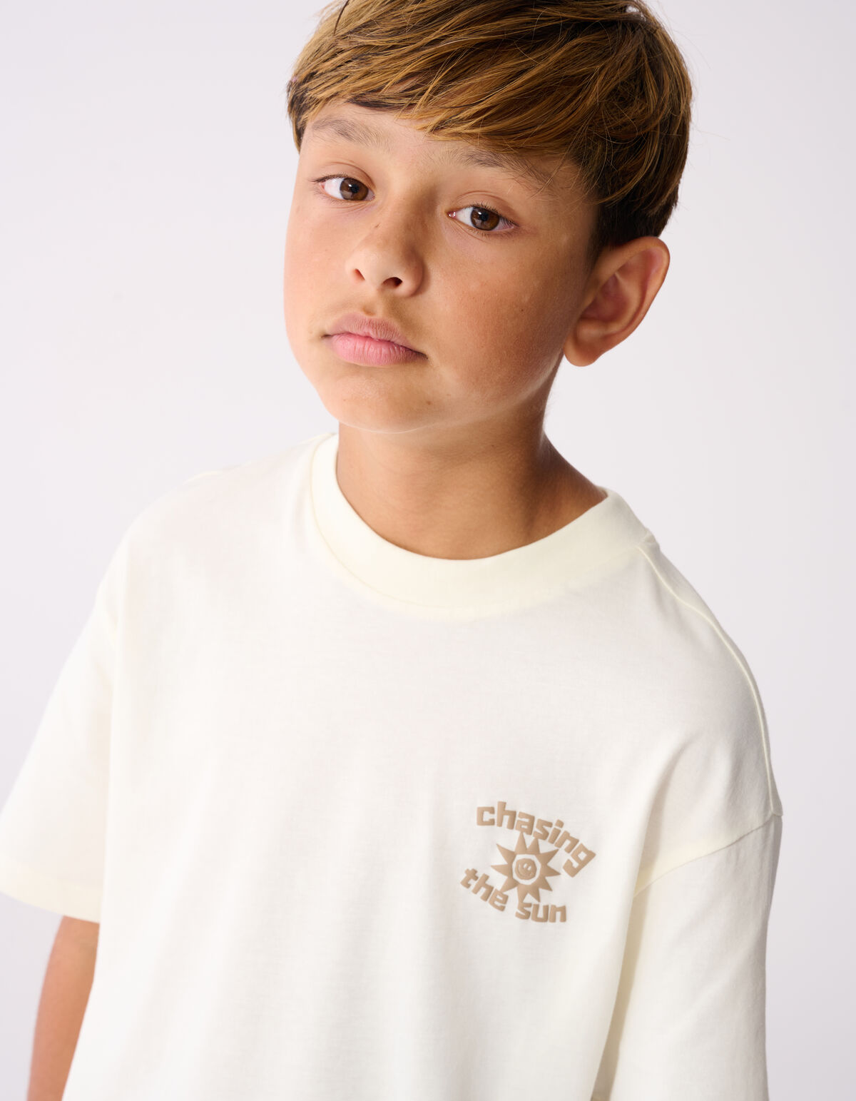 Chasing Artwork T-shirt Gebroken Wit