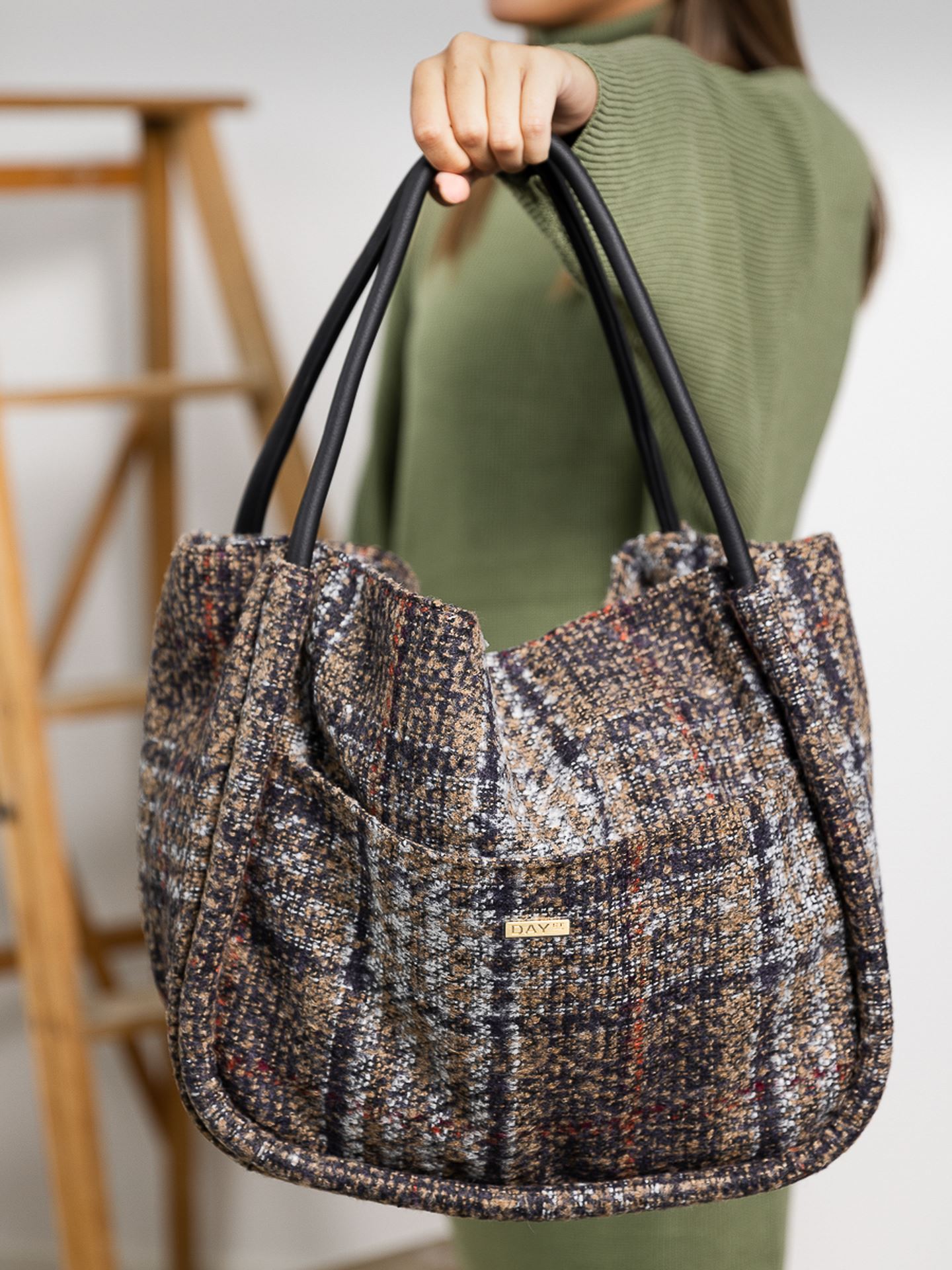 Woolen Check Small Shopper