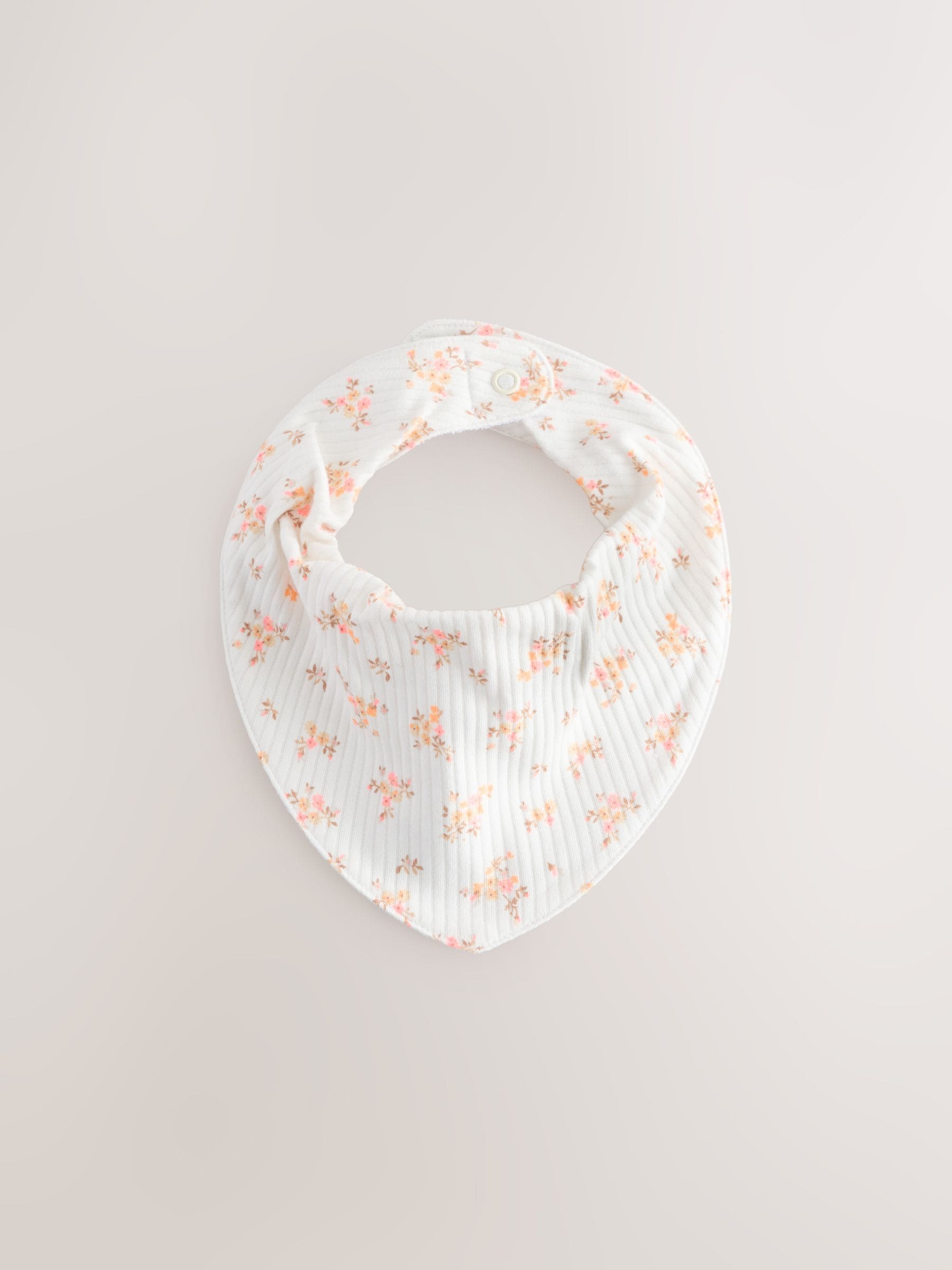 Abrikooskleur met fijne print - Set van 5 Dribble babyslabbetjes
