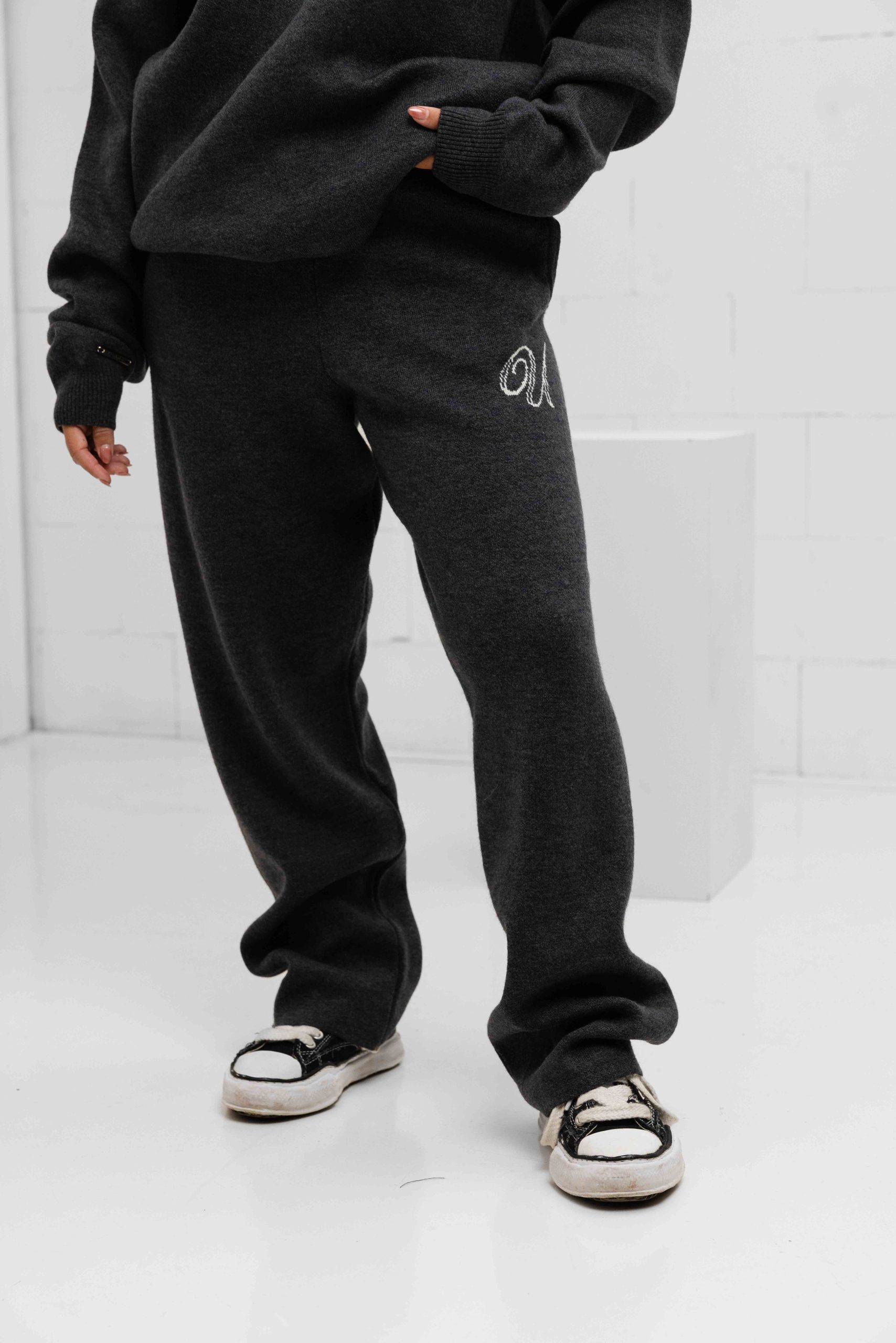 24 Uomo Knitted Trainingspak Dames Dark Grey
