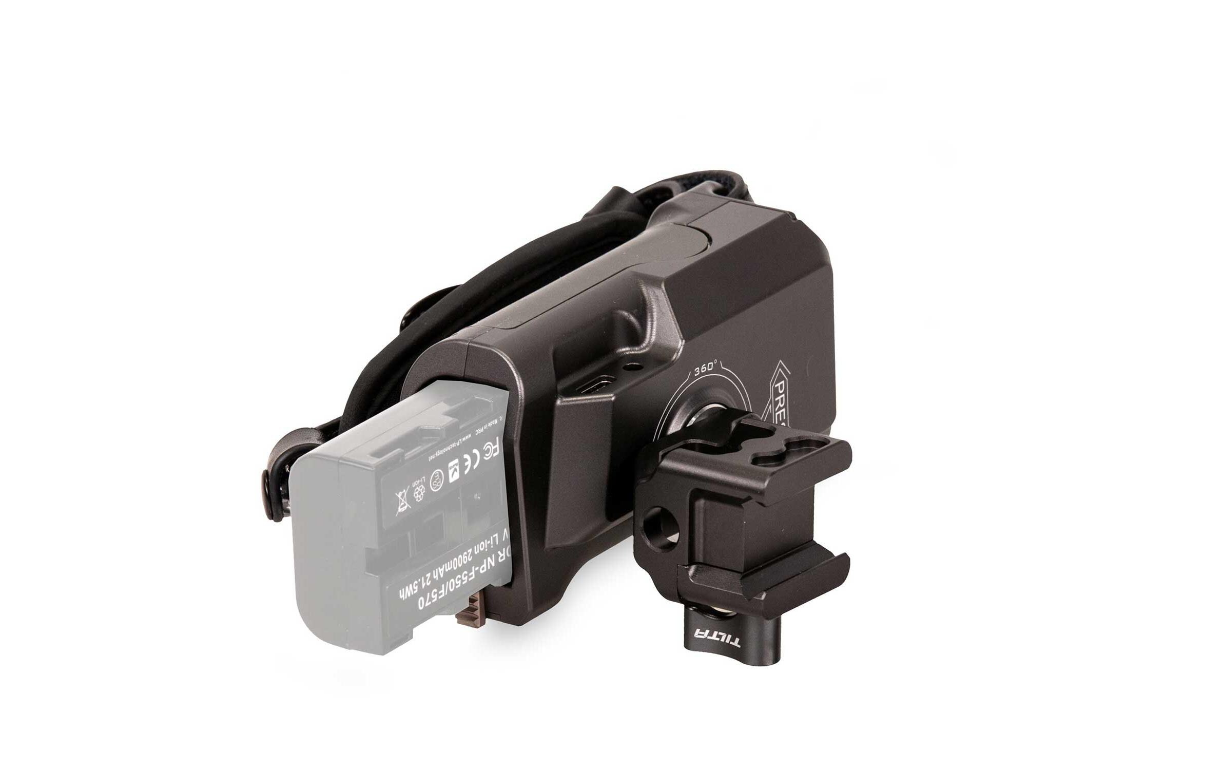 Left Side Advanced Power Handle with R/S TypeVI - Tilta GrayWird an der linken Seite der Tiltaing-Kamerakäfige befestigt