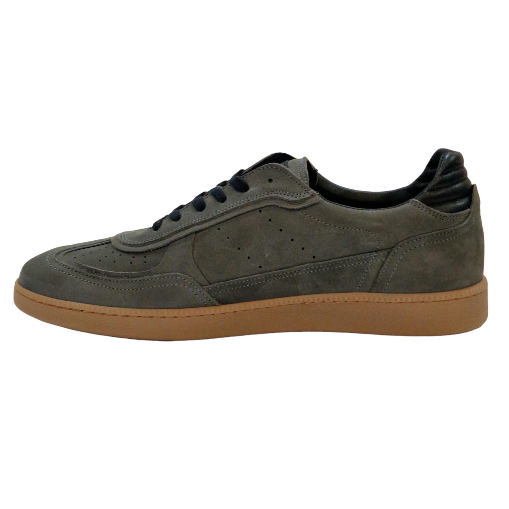 Loyalti Kyle Low Trainers Mens