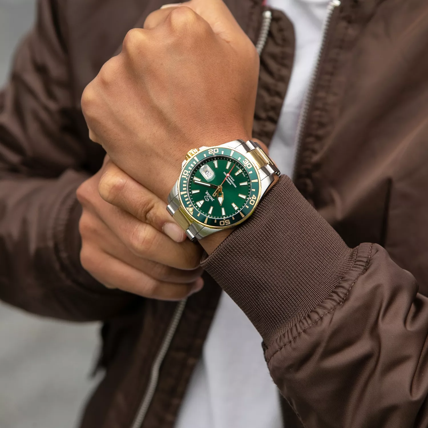 Jaguar Executive Diver J863/B