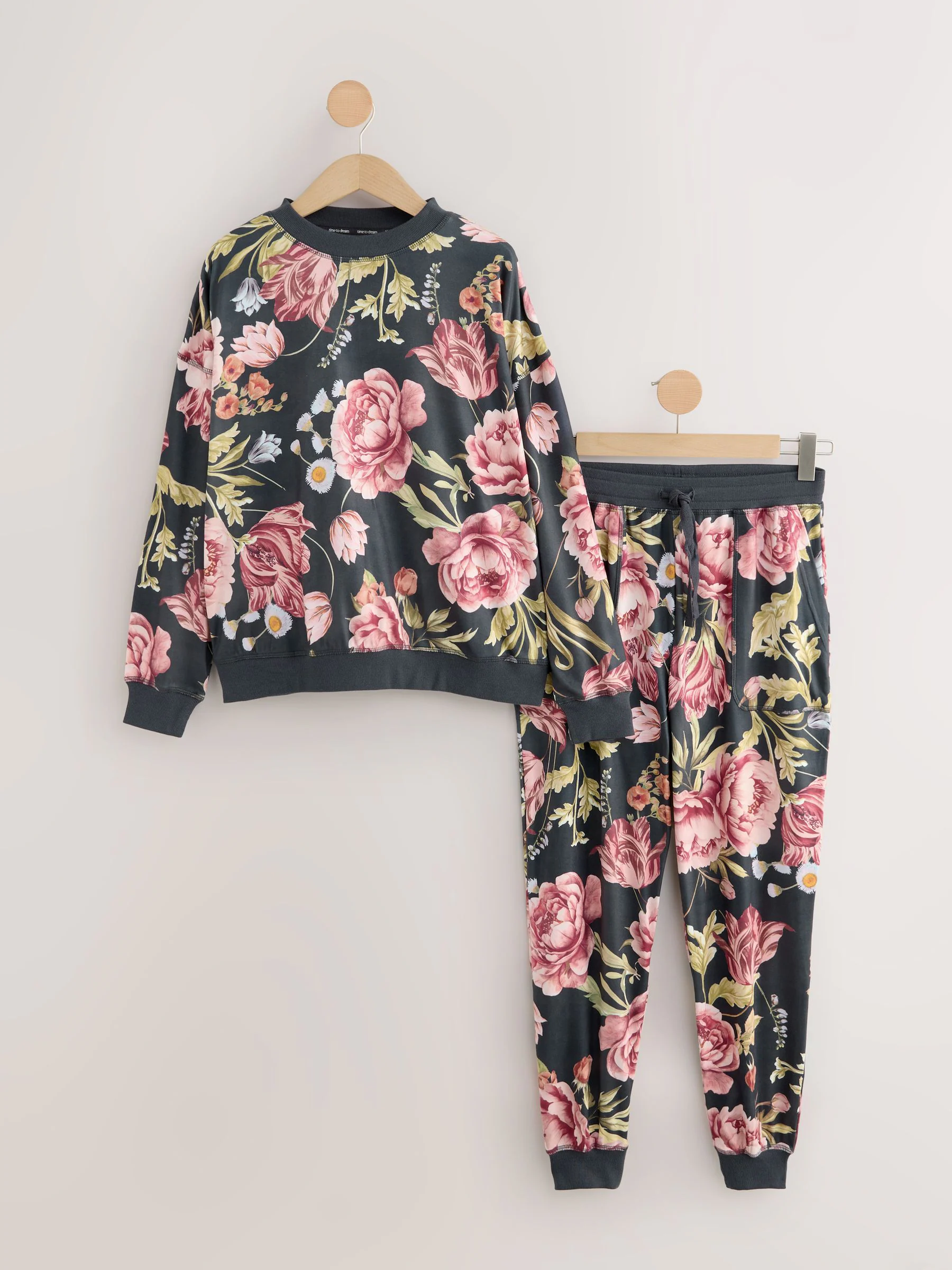 Zwart bloemenprint - Behaaglijke pyjama met lange mouwen