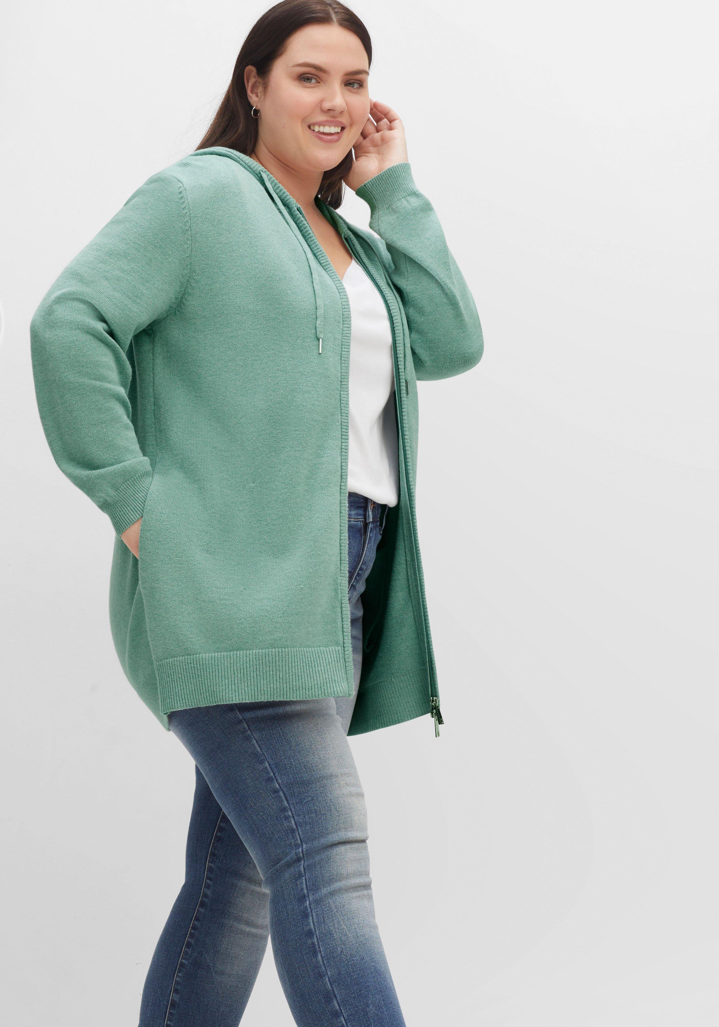 Strickjacke mit Kapuze und Reißverschluss