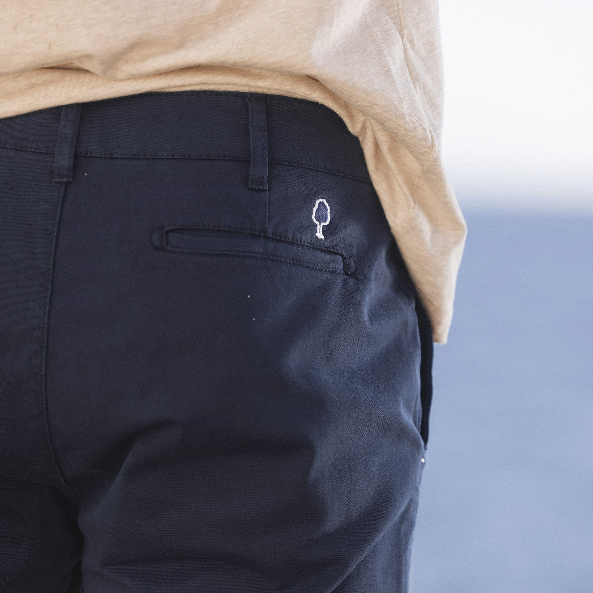 Short bleu marine coupe droite Coton organique et coton recyclé - modèle Saulieu