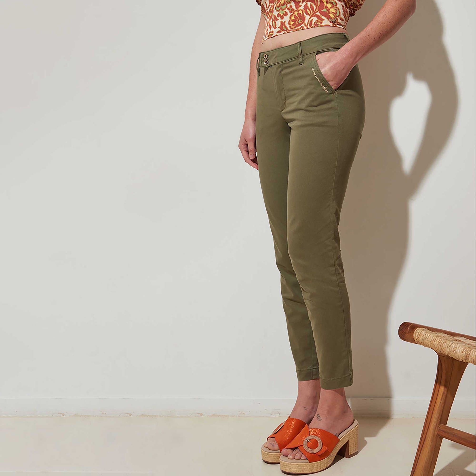 Pantalon Femme kaki