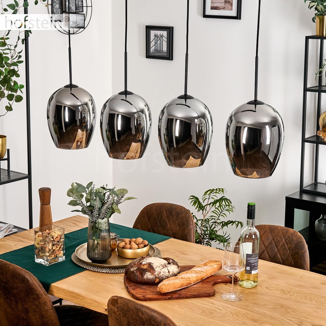 Pendelleuchte Vevino, Pendellampe aus Metall/Glas in Schwarz/Chromfarben, Leuchte im modernen Retro/Vintage-Design mit Schirmen aus Glas (Ø 20 cm), Höhe max. 154 cm, 4 x E27, ohne Leuchtmittel