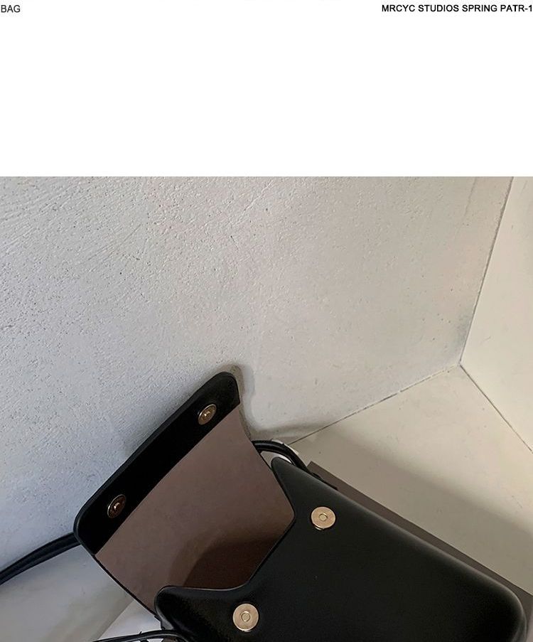MRCYC - Effen mini-crossbodytas van imitatieleer