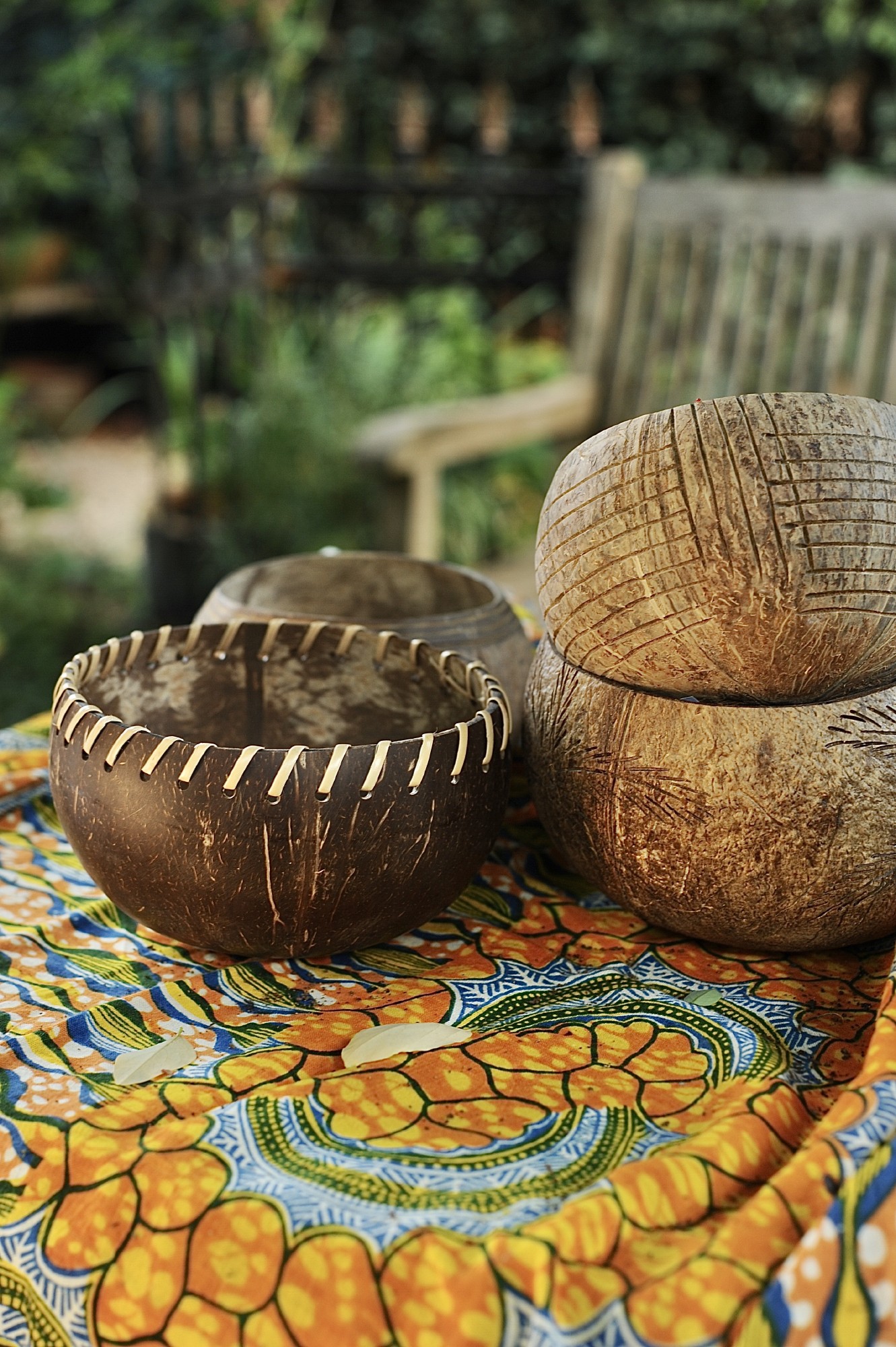 Kokosnuss-Schale, Ø 13-15 cm, H 8 cm von fischer's lagerhaus