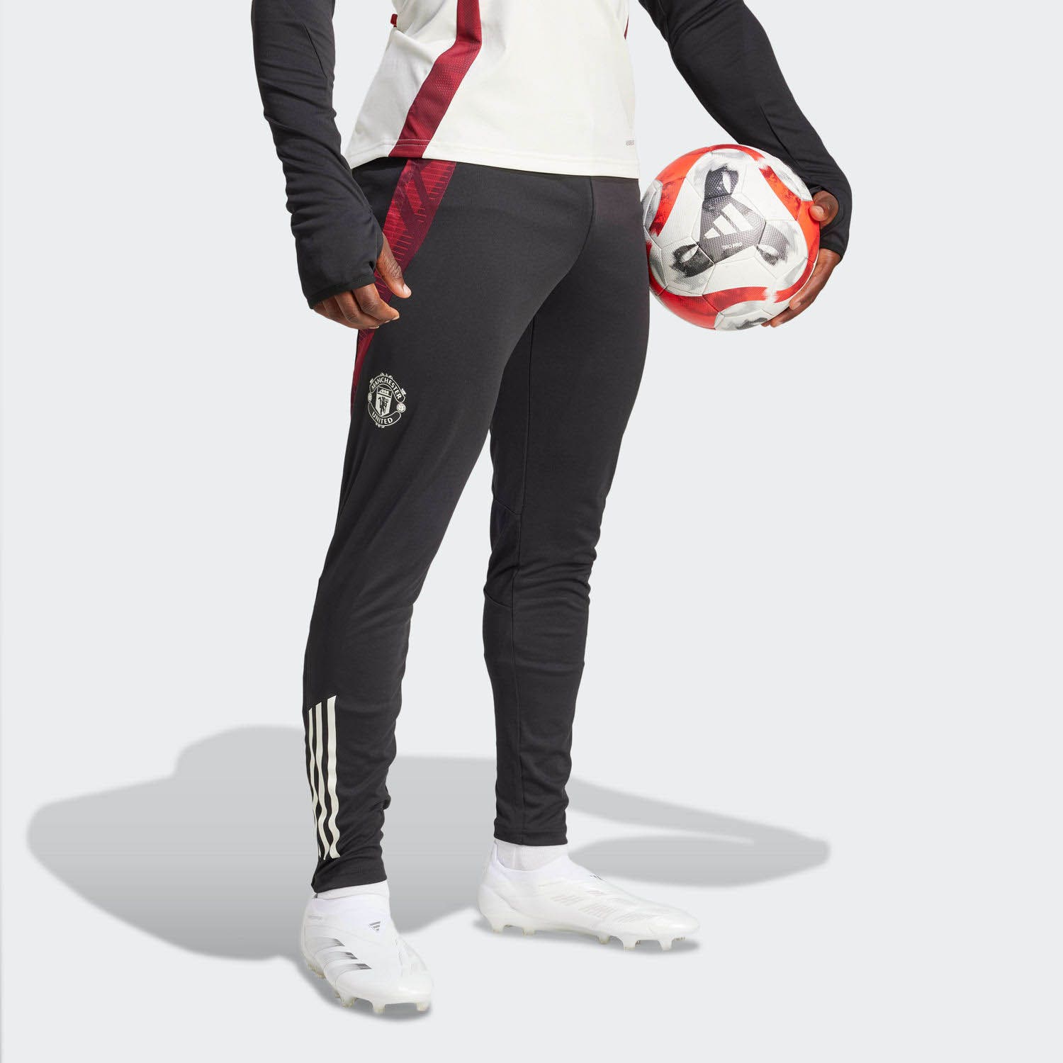 adidas  Manchester United Tiro Training Pants