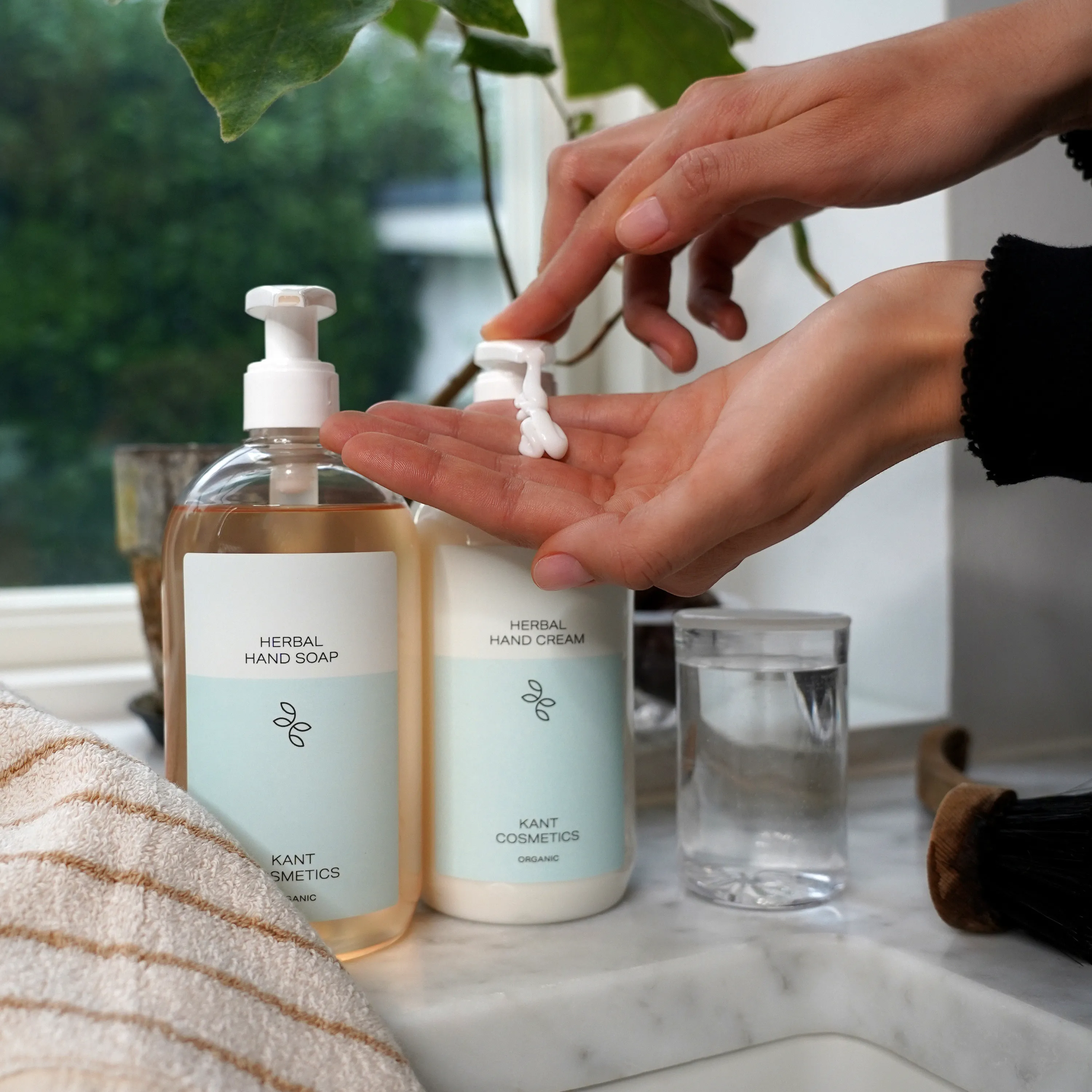 Kant Cosmetics Herbal Hand Cream