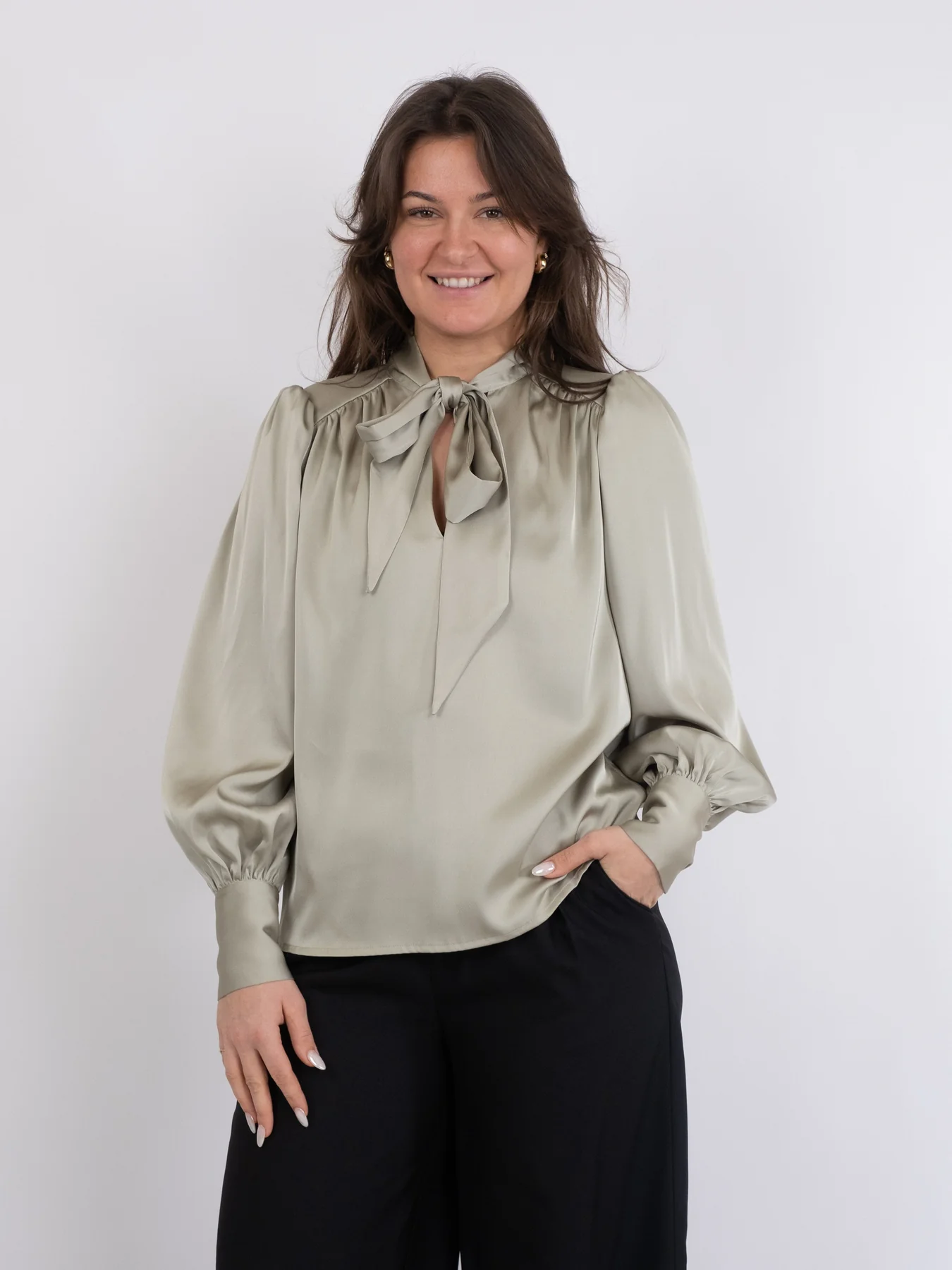 Neo Noir Jaz Bow Blouse smoke green