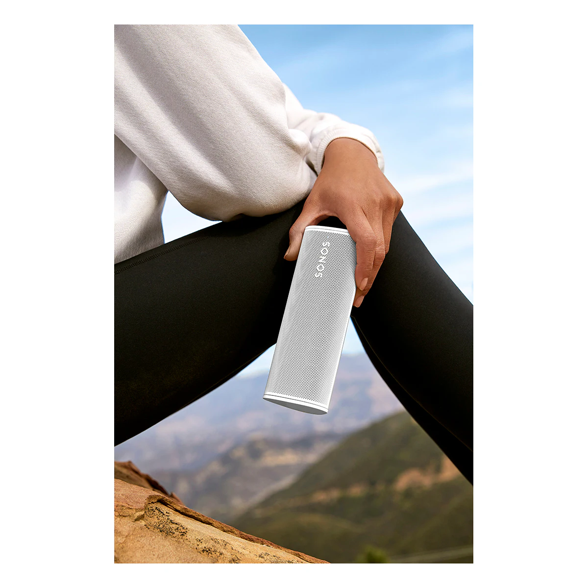 Sonos Roam bærbar trådløs høyttaler (lunar white)