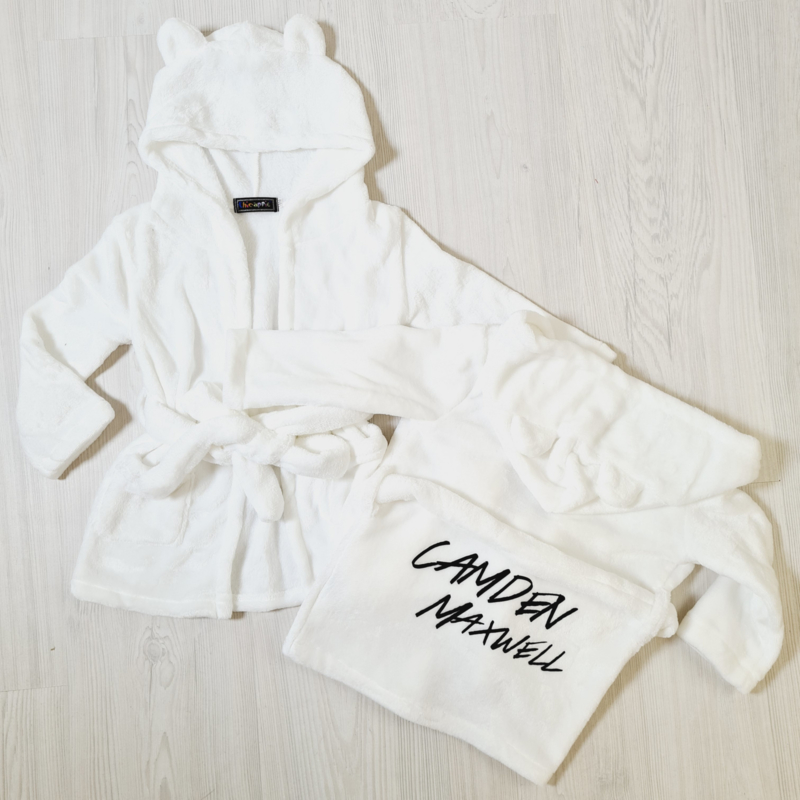 Baby badjas - wit (gepersonaliseerd)