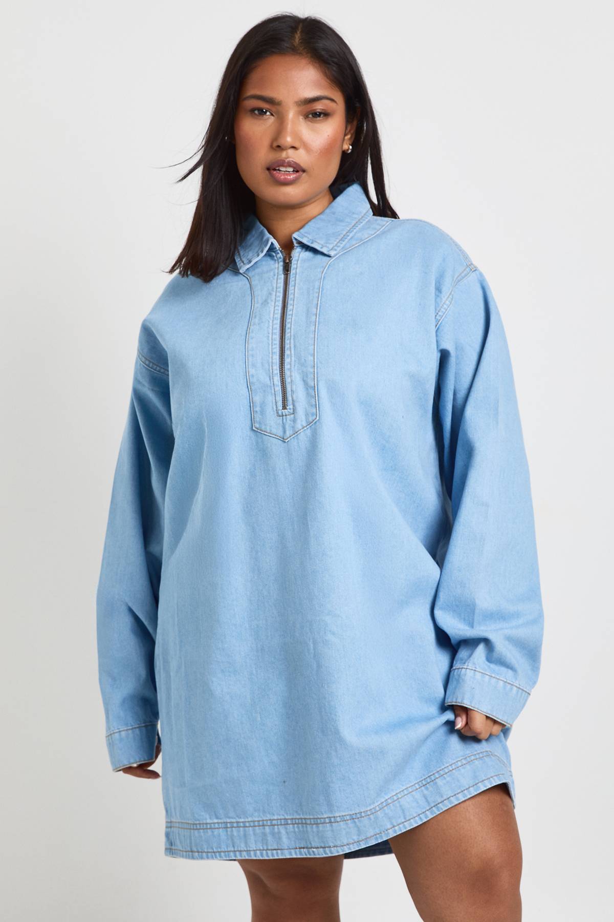 boohoo Robe Droite Grande Taille En Denim À Fermeture Éclair