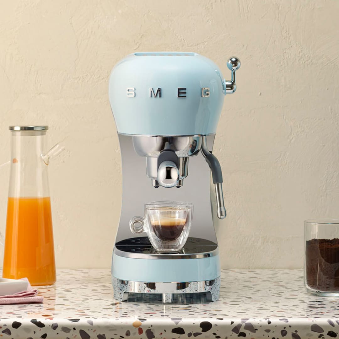SMEG Espresso-Kaffeemaschine Pastellblau 50's Style