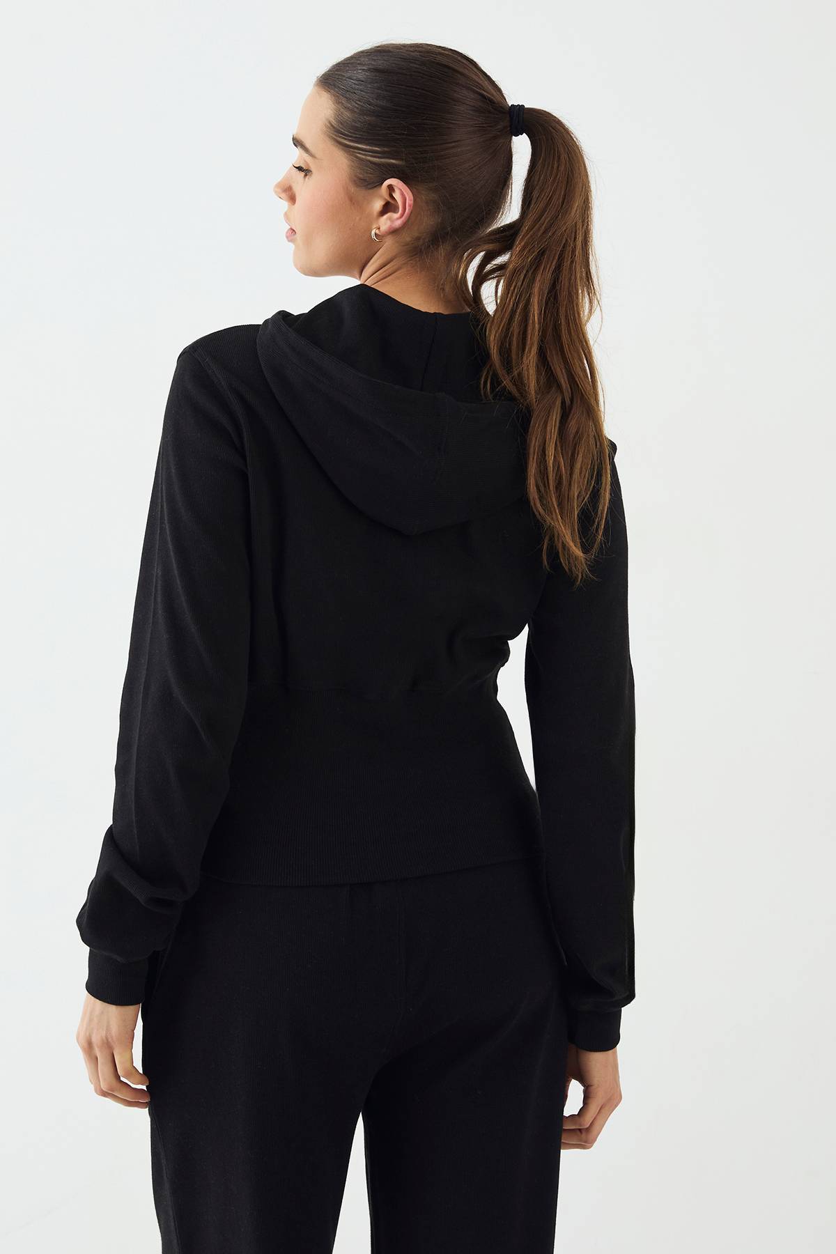 Haut Côtelé À Casynthétiqueche Avec Boutons Et Taille Cintrée Dsgn Studio