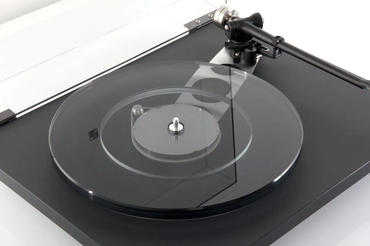 Rega Planar 6   cellule Rega Nd7   Neo PSU MKII Platines vinyle hi-fi
