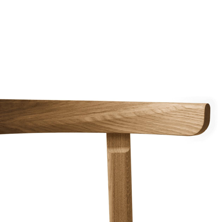 Form&Refine Lunar stoel wit gepigmenteerd eiken