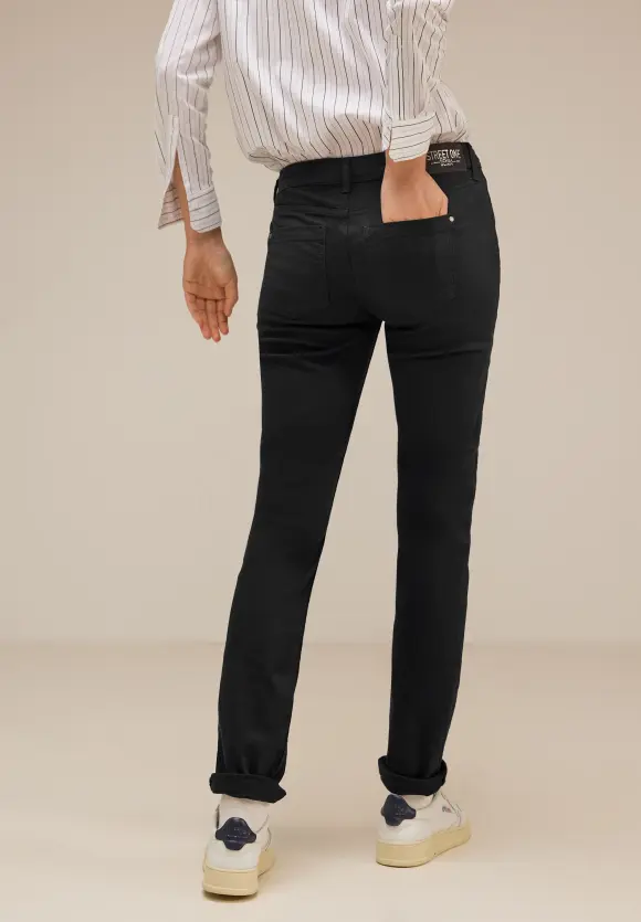Casual Fit Thermohose - clean black thermo