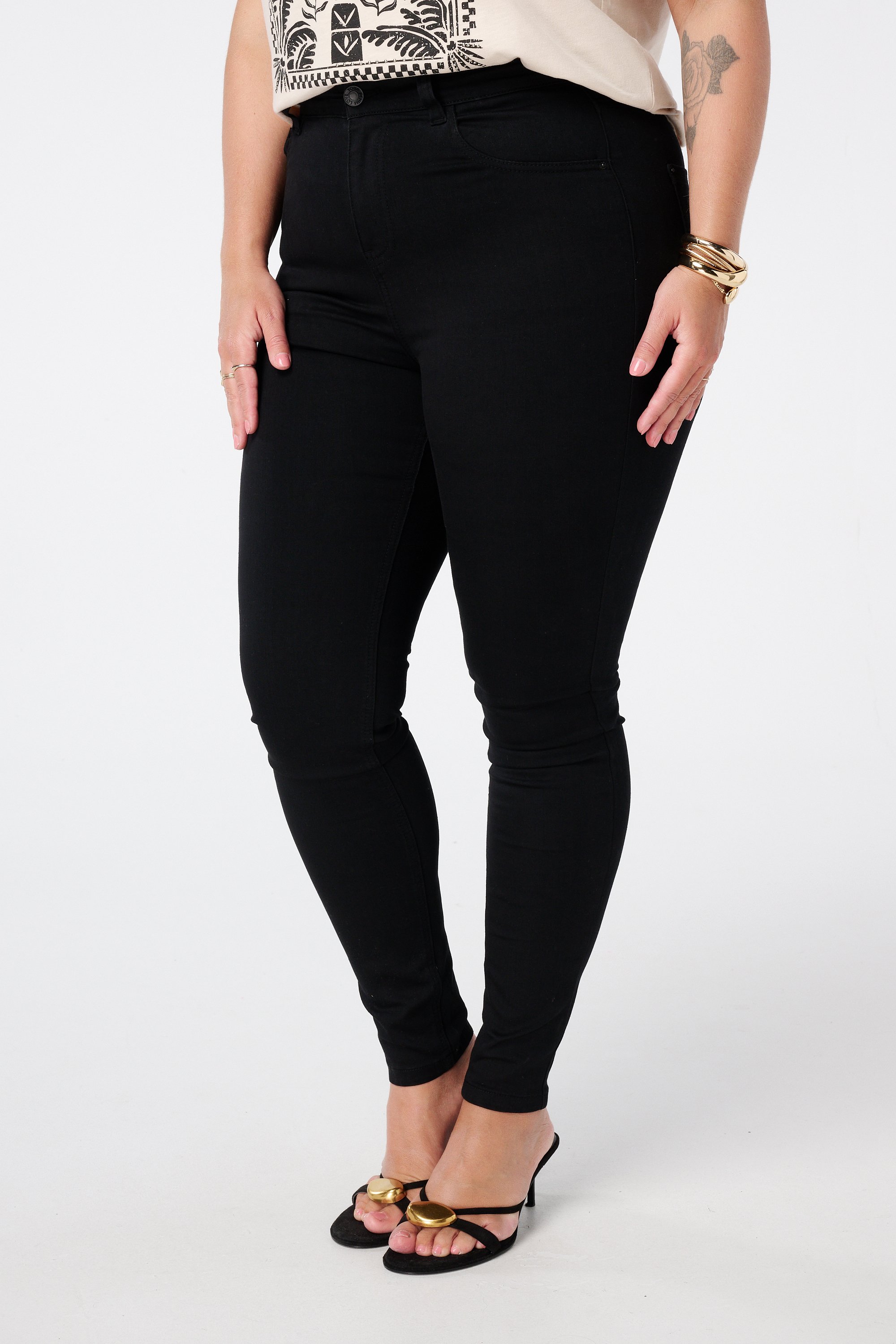 Skinny leg high waist jeans CHERRY Zwart
