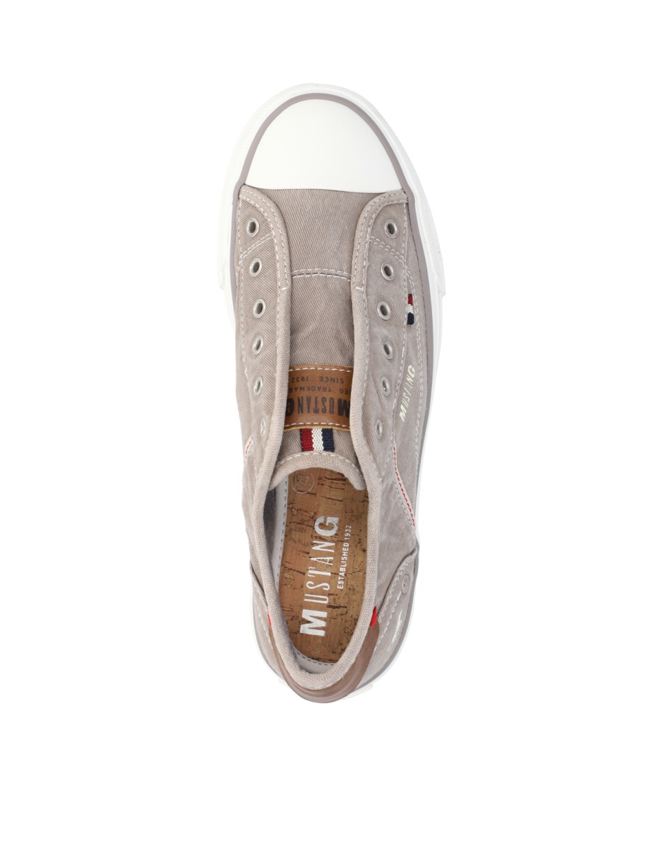 Canvas Sneaker