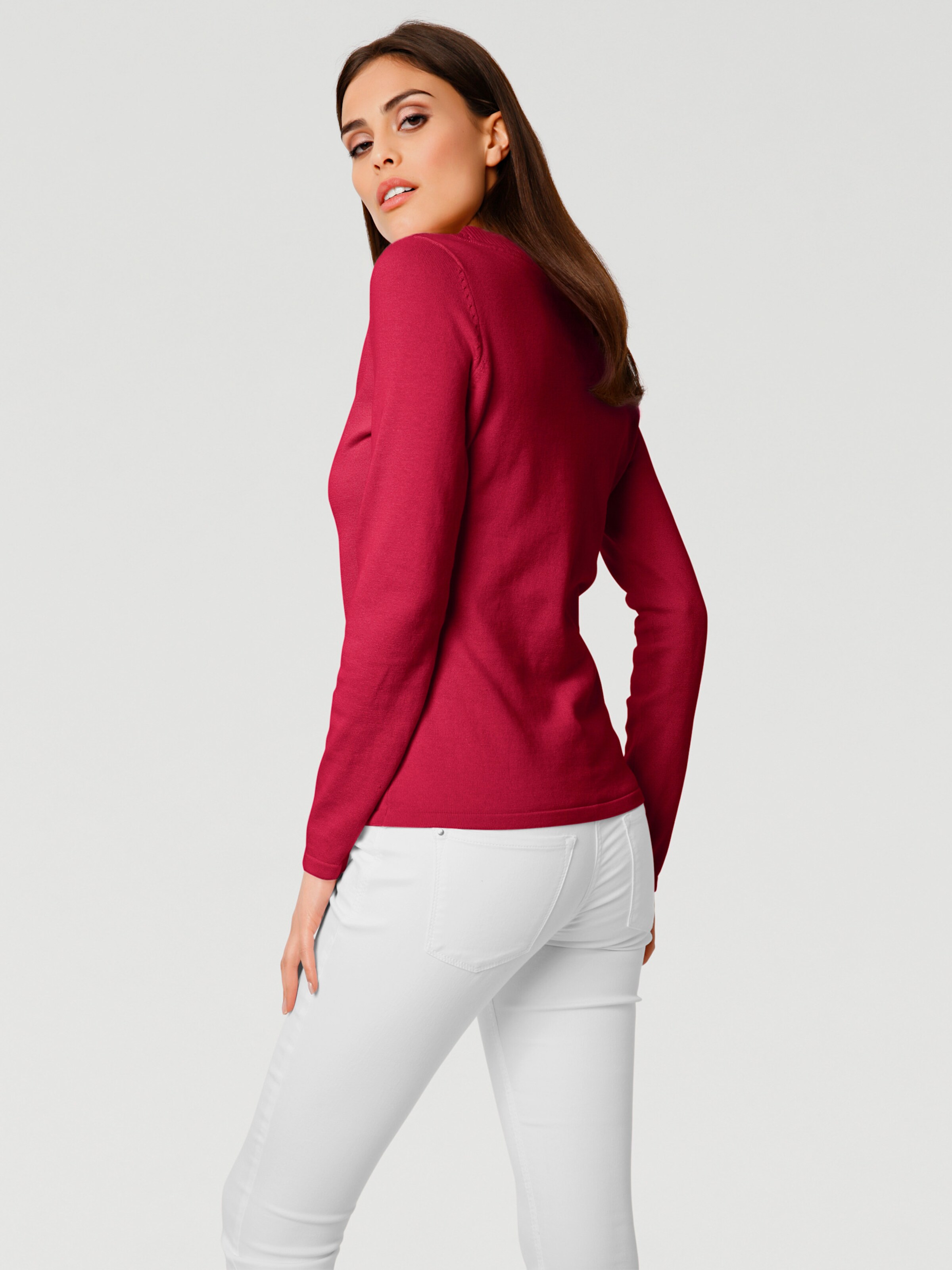 V-Pullover