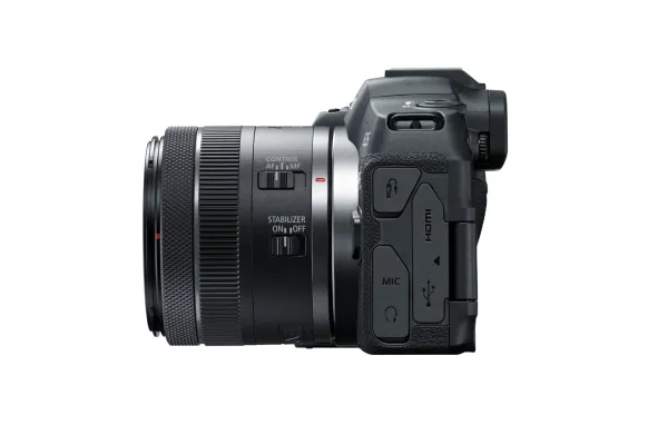 Canon EOS R8 - Digitalkamera - spejlløst - 24.2 MP - Full Frame - 4K / 60 fps - 2x optisk zoom RF 24-50 mm F4.5-6.3 IS STM-objektiv - Wi-Fi, Bluetooth - sort