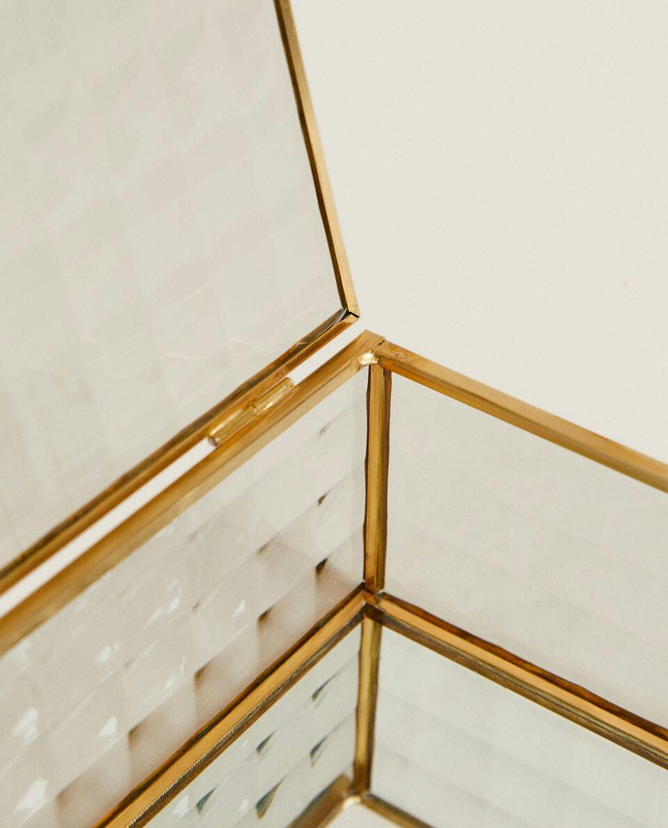 CAIXA COM BORDA DOURADA