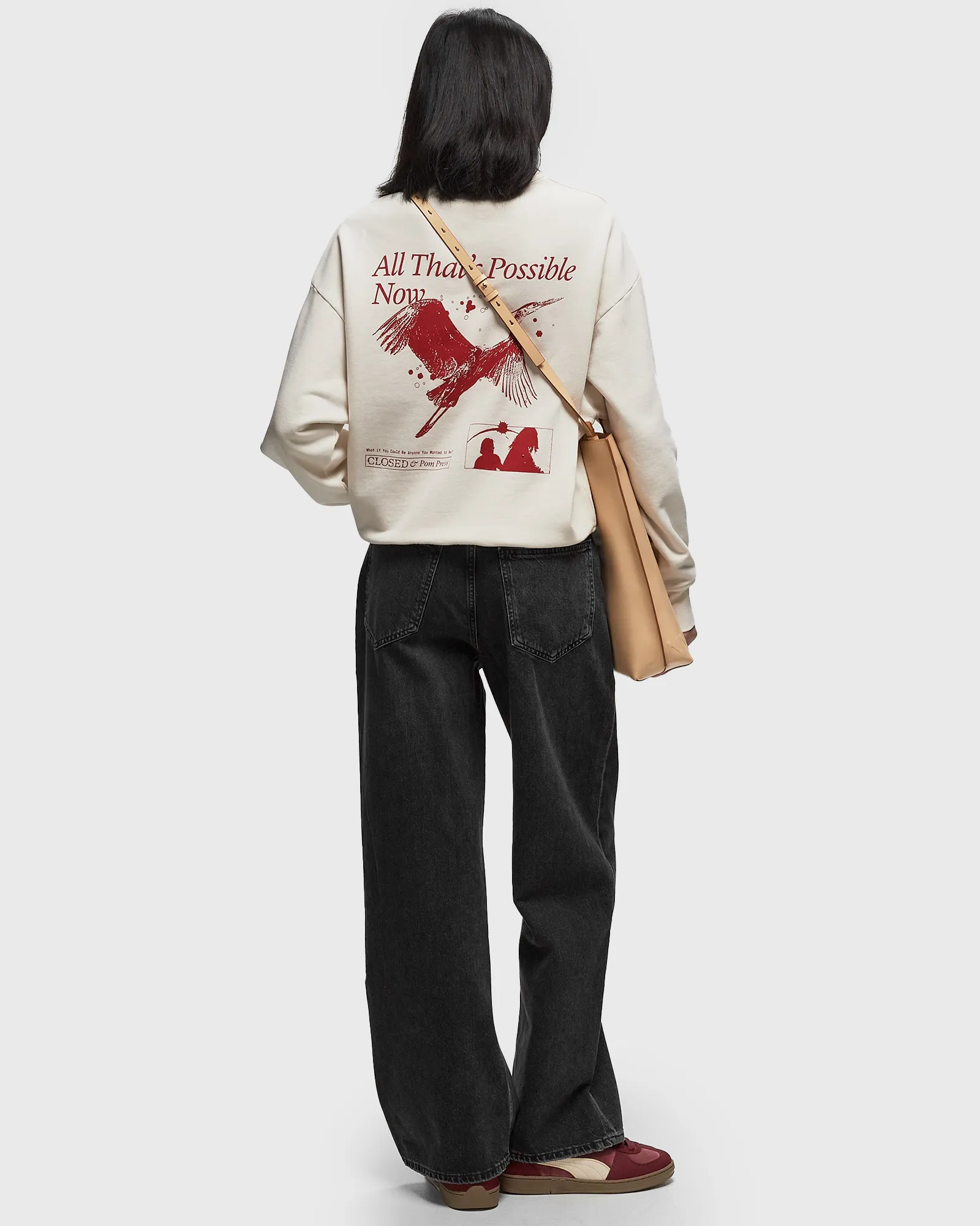 CLOSED PRINTED CREW NECK