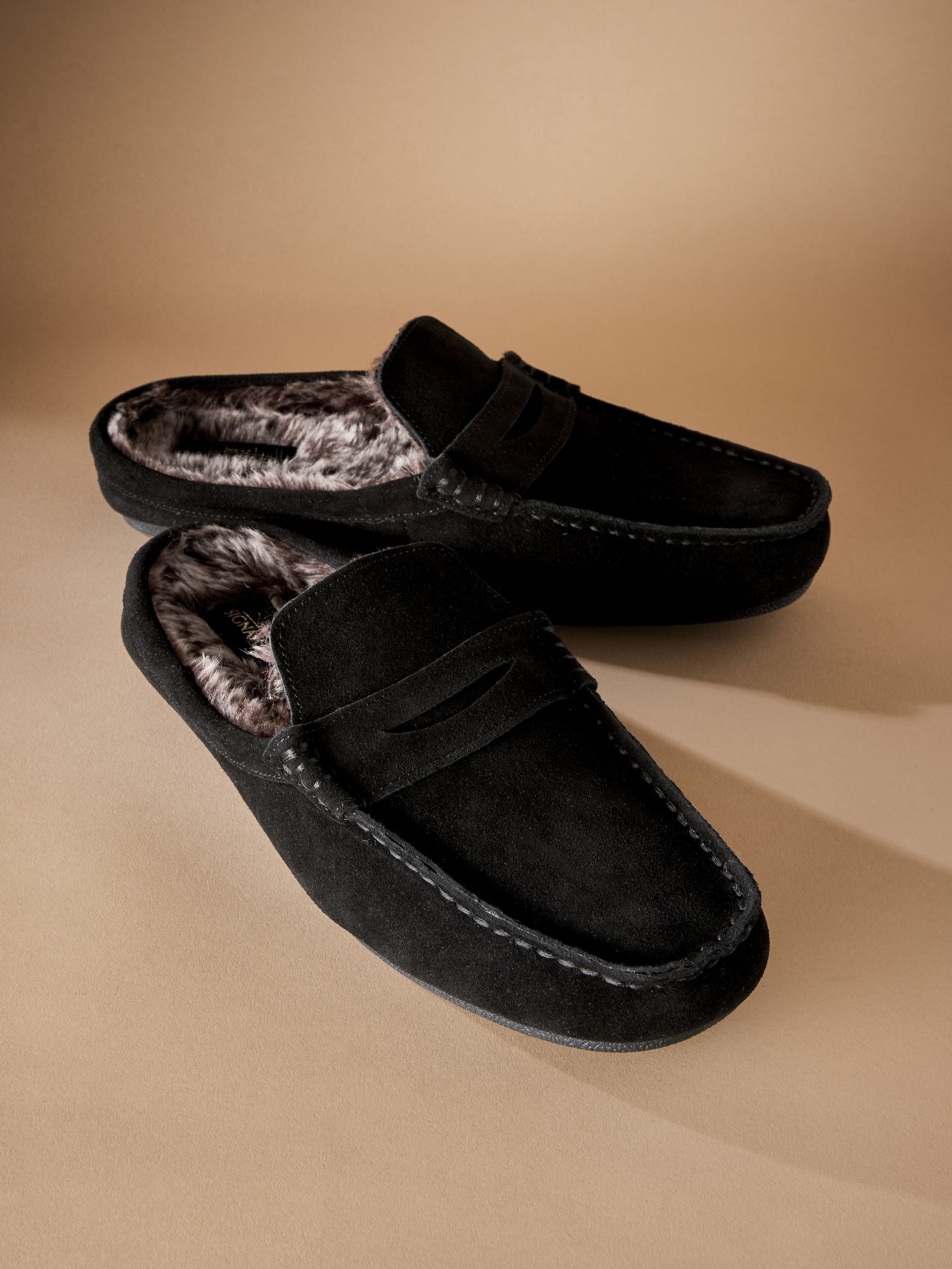 Zwart - Signature Faux Fur Lined Moccasin Mule Slippers