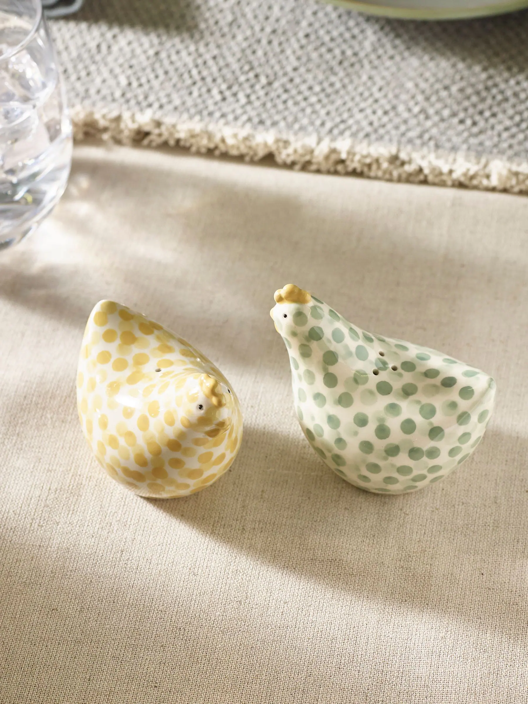 Pat and Peggy peper-en-zout-shakers met kip