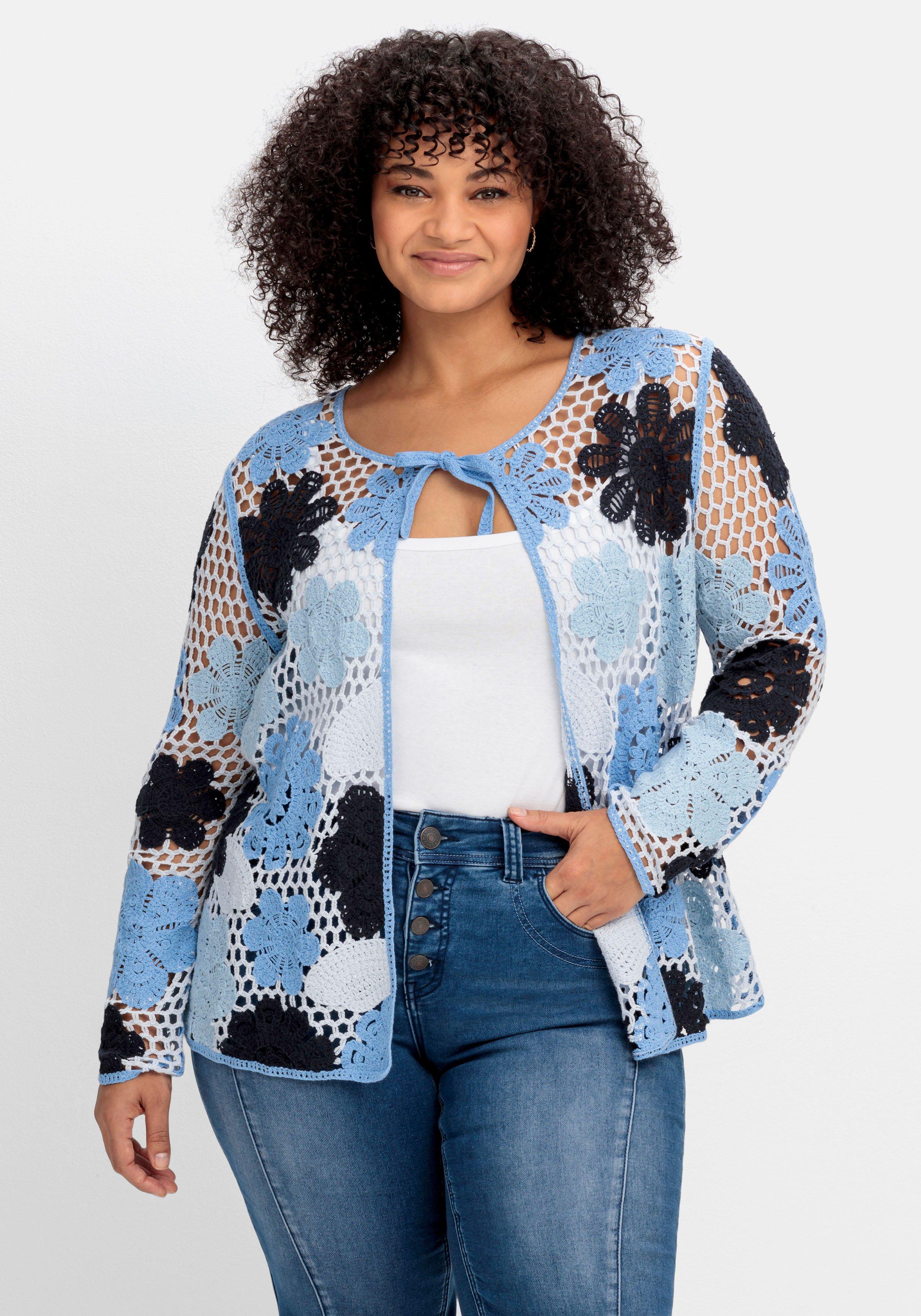 Strickjacke in Häkeloptik, mit Blütenmuster