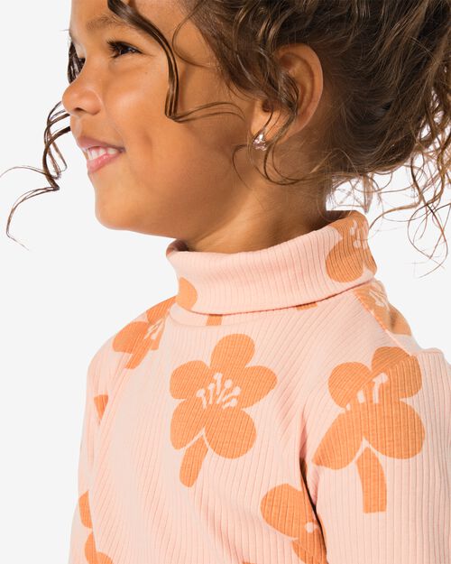 t-shirt enfant côtelé avec col blanc cassé