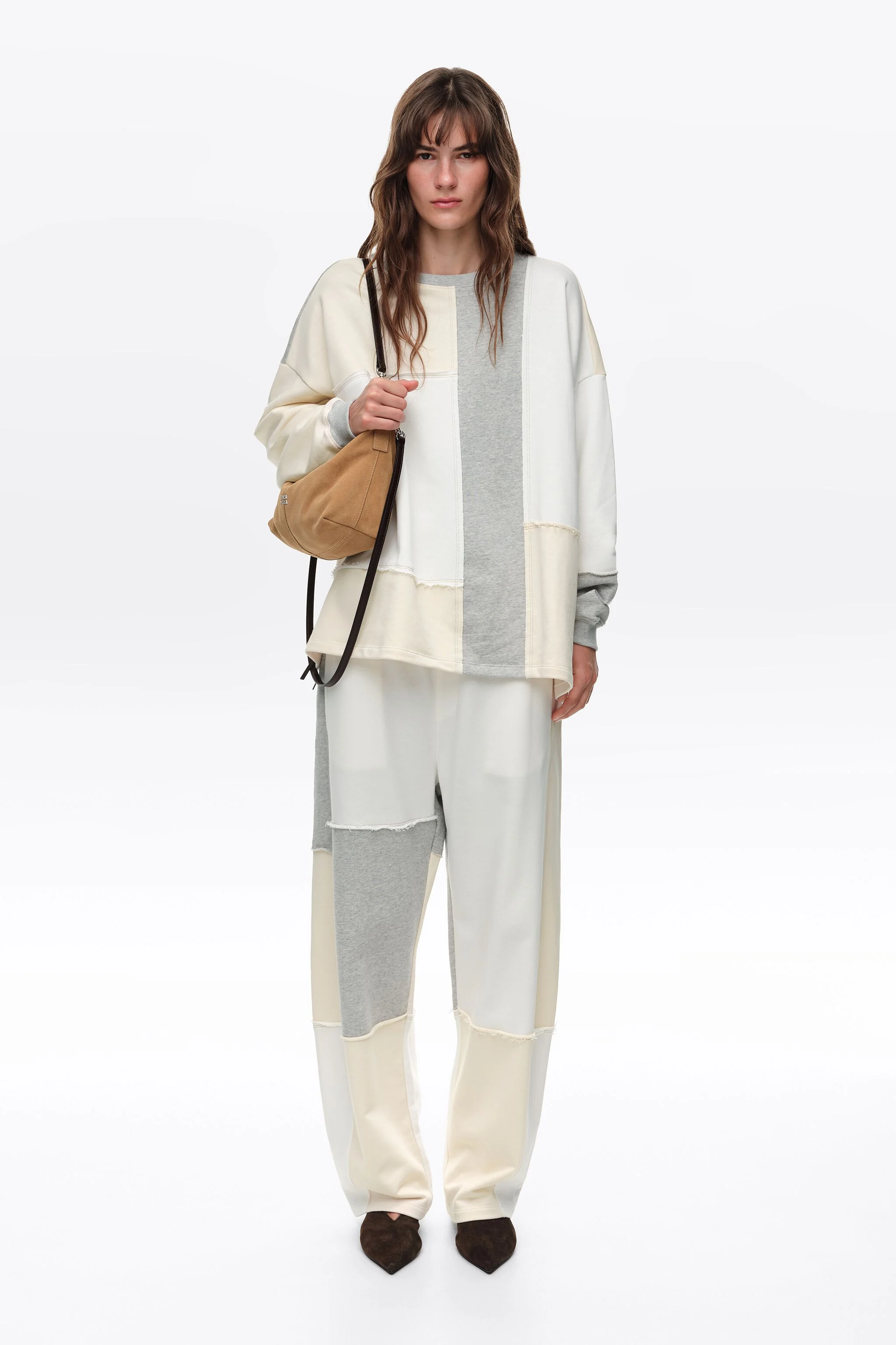Moletom oversized de algodão com patchwork na cor marfim