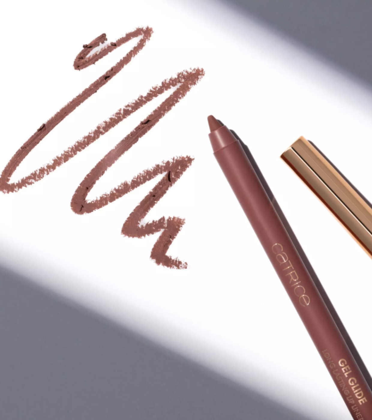 Catrice - Delineador labial de longa duração Gel Glide - 090: Toffee Talk