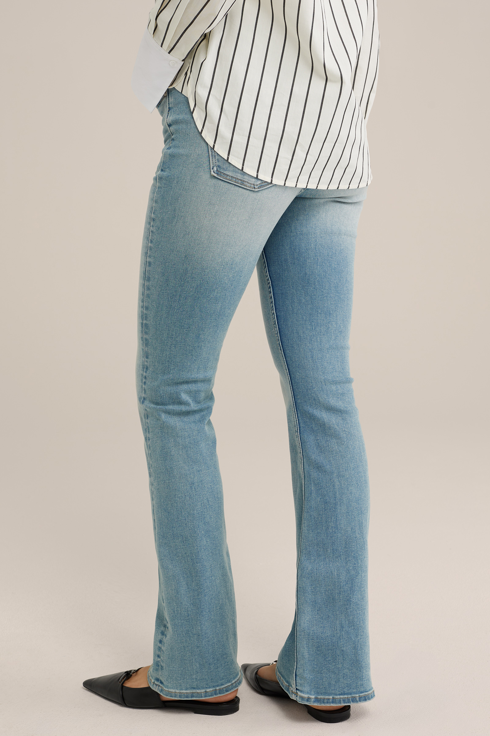 flared jeans met stretch WE Fashion Felblauw