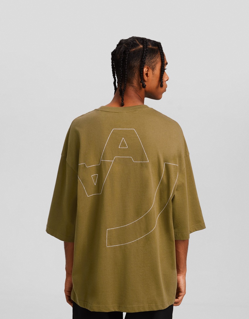 Camiseta bordada de manga curta oversized