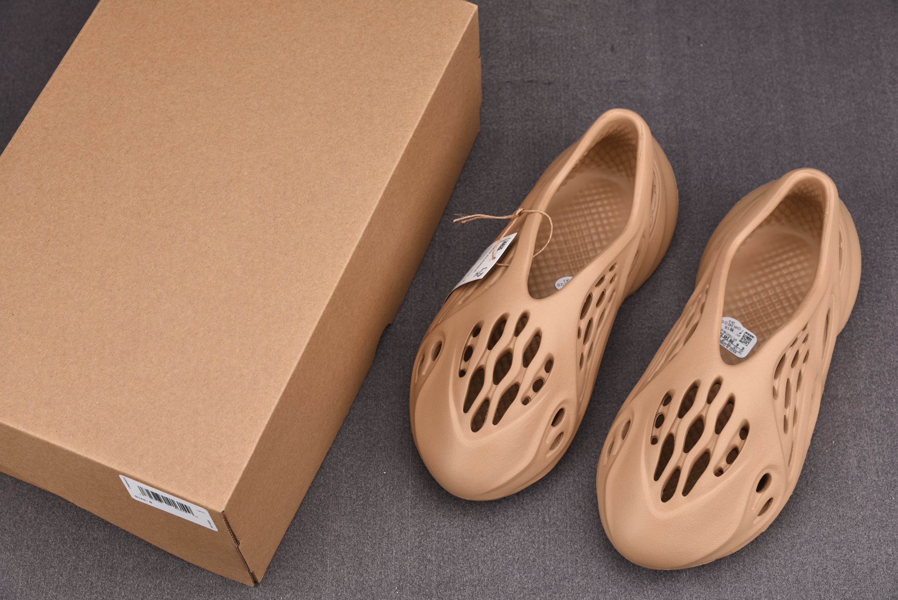 adidas Yeezy Foam RNNR Ochre (One Size Smaller!!)