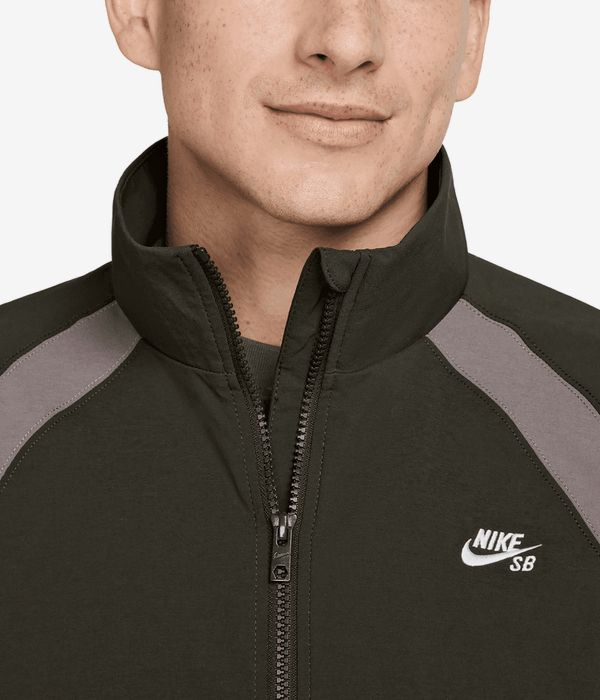 Nike SB Chav Jacke (sequoia cave stone white)