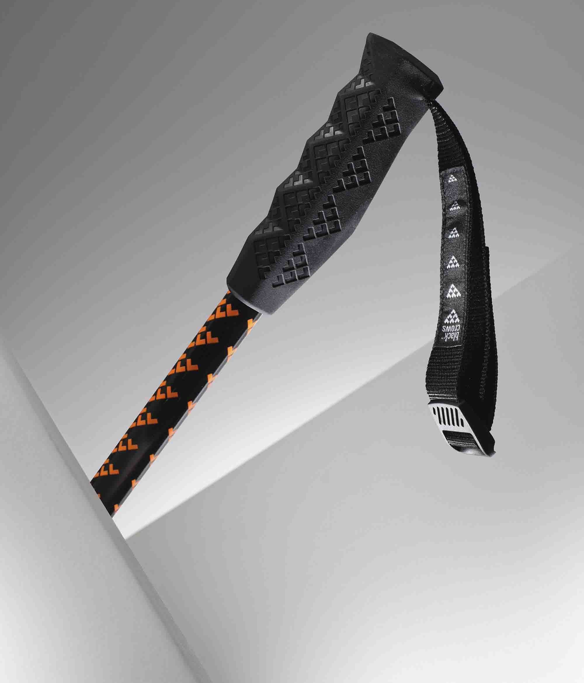 Meta Poles 027/Black/Orange