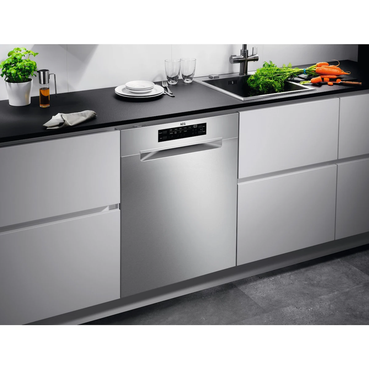 AEG Oppvaskmaskin FBB32607ZM (Stål)