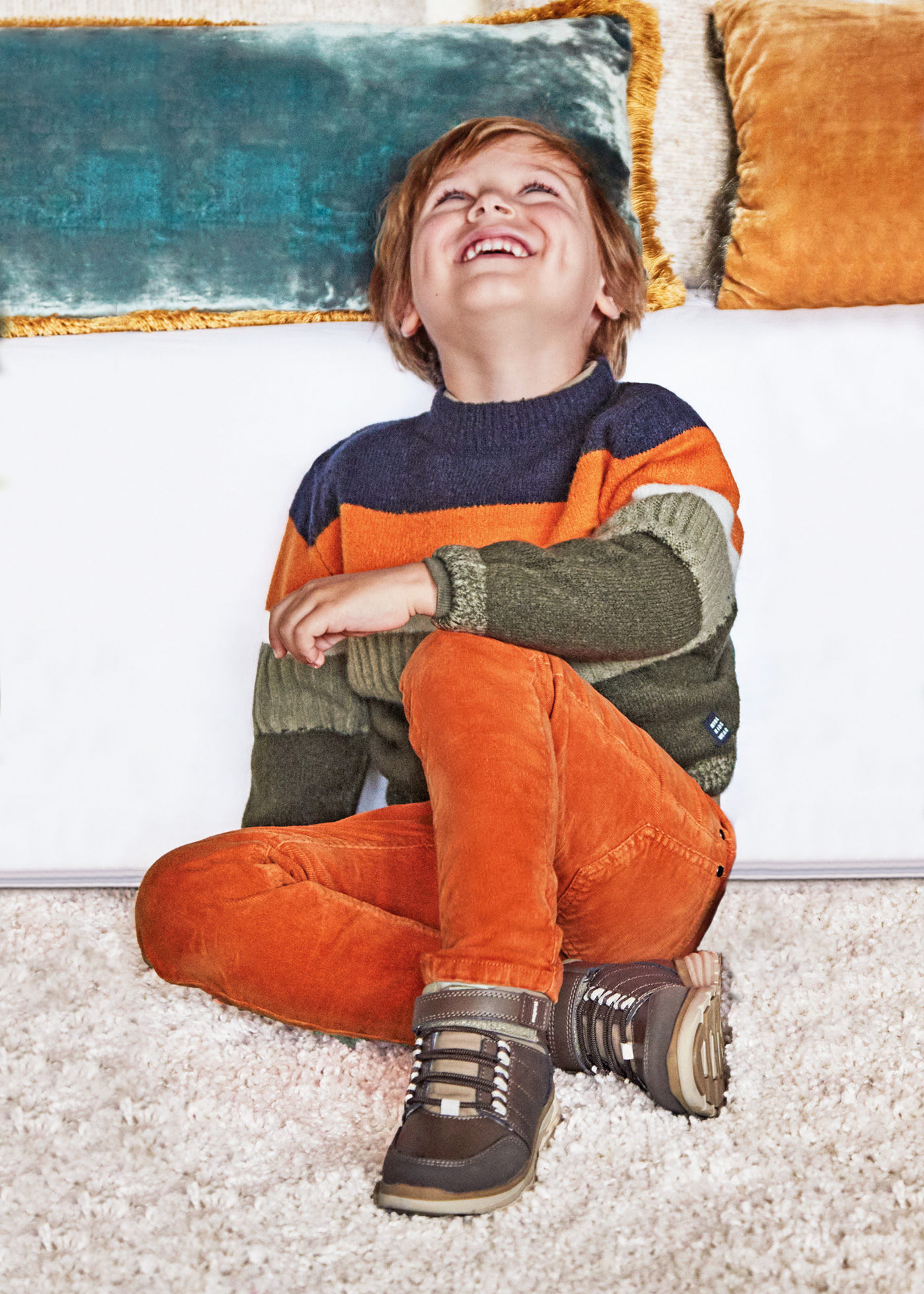 Calças de veludo cotelê slim fit Better Cotton para meninos