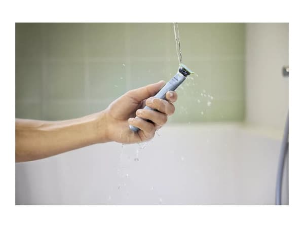 Philips OneBlade 1st Shave QP1324 Trimmer