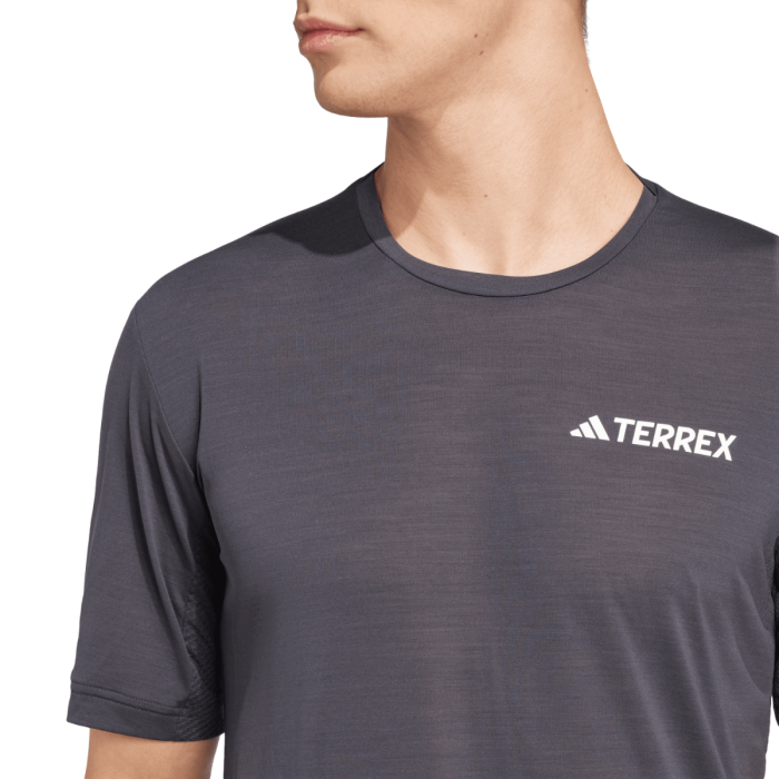 adidas Herre T-shirts XRP SS Tee Sort