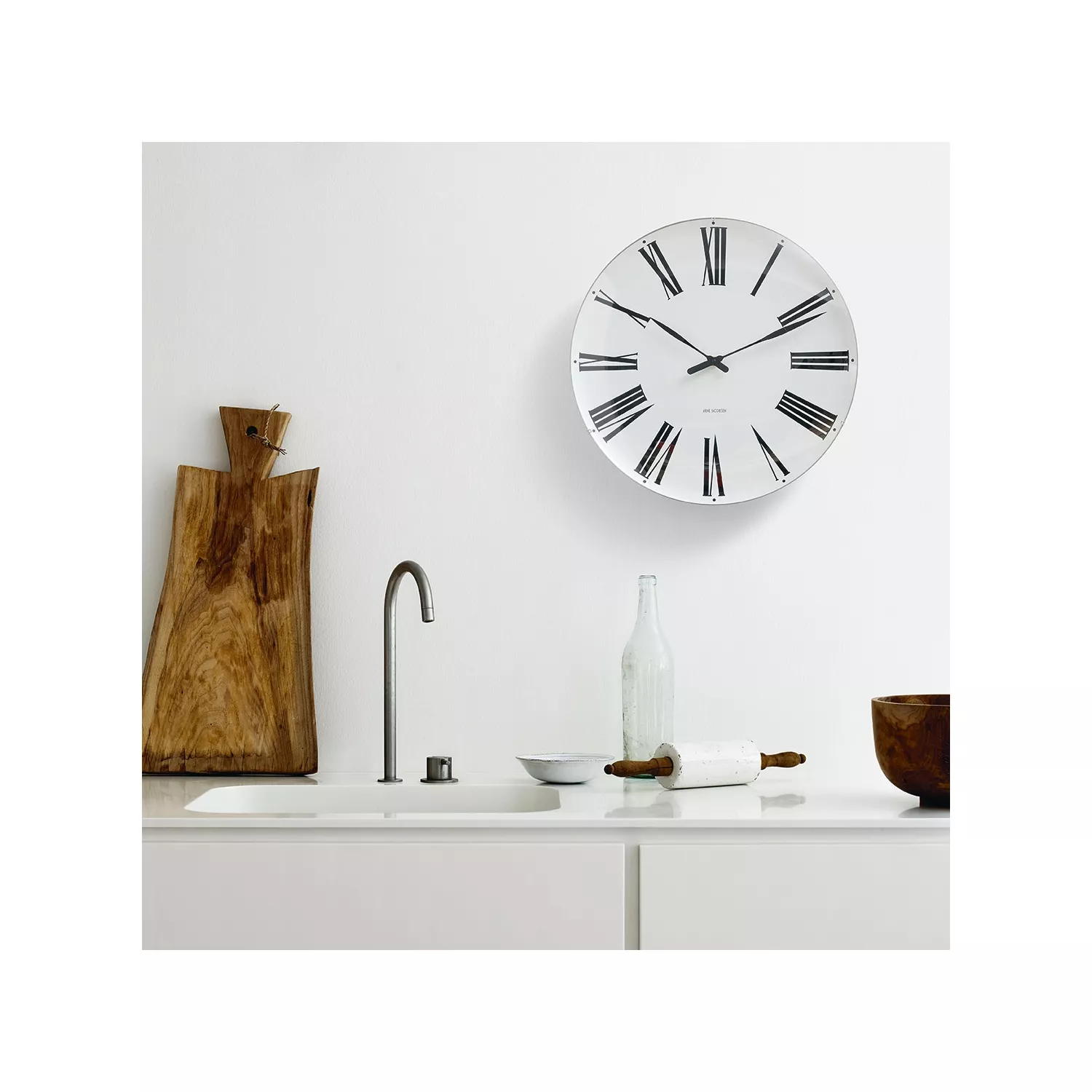 Arne Jacobsen Roman Vægur 43652