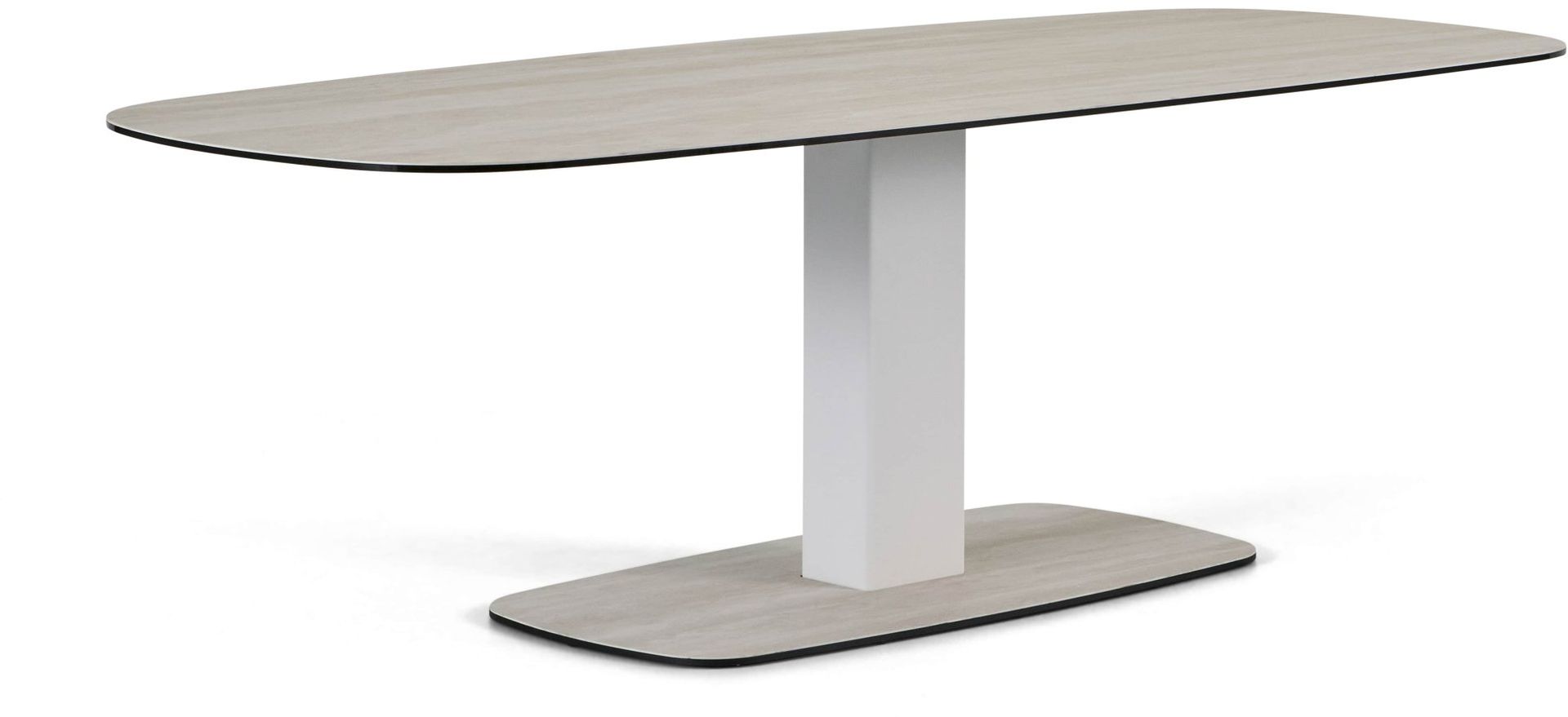 Montèl   Yuno Eettafel