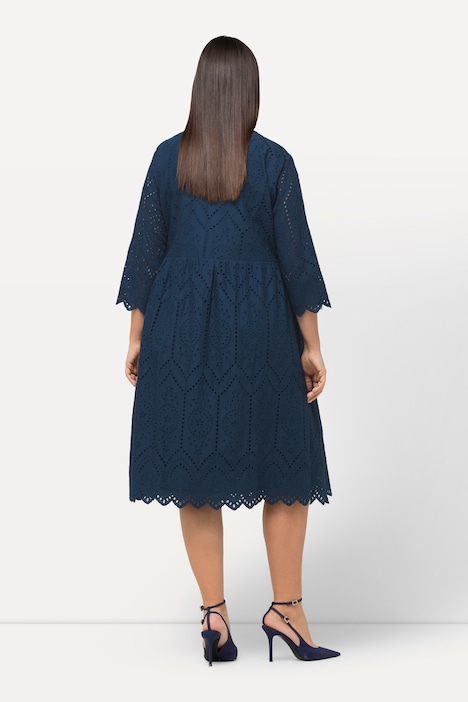Midikleid, Lochspitze, Tunika-Ausschnitt, 3/4-Arm