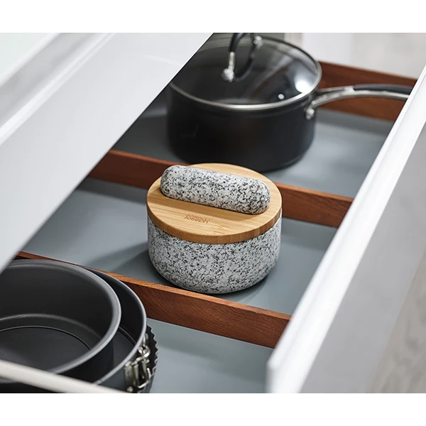 Pilon et mortier en granite avec couvercle en bambou Dash Joseph Josep